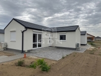 Eladó családi ház Helvécia, 49m2